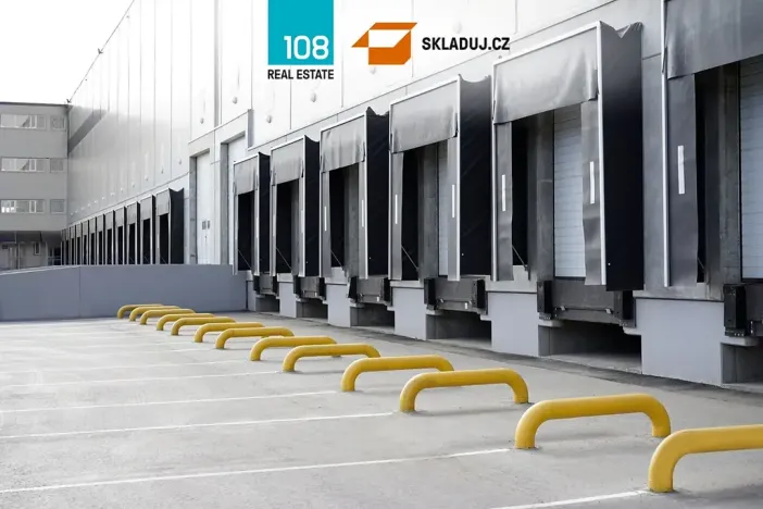 Pronájem skladu, Uničov, 26430 m2