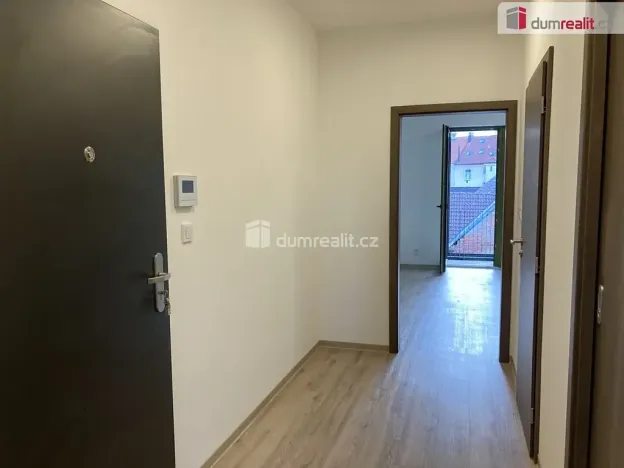 Pronájem bytu 2+kk, Plzeň, Na Roháči, 64 m2