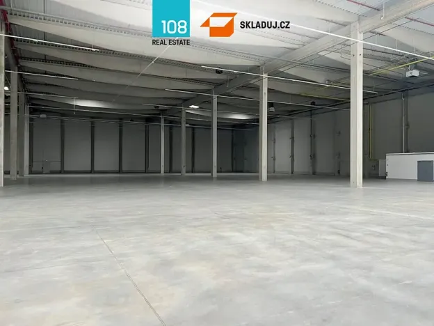Pronájem skladu, Kozomín, 3000 m2