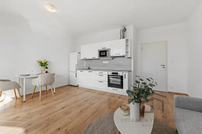 Prodej bytu 1+kk, Praha - Černý Most, Cukrova, 30 m2