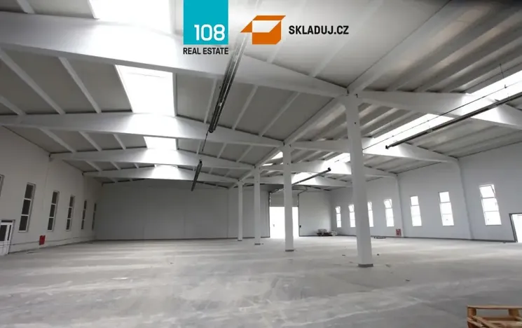 Pronájem skladu, Valašské Meziříčí, Zašovská, 12000 m2