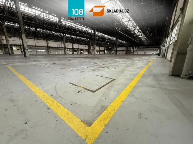 Pronájem skladu, Louny, 6000 m2