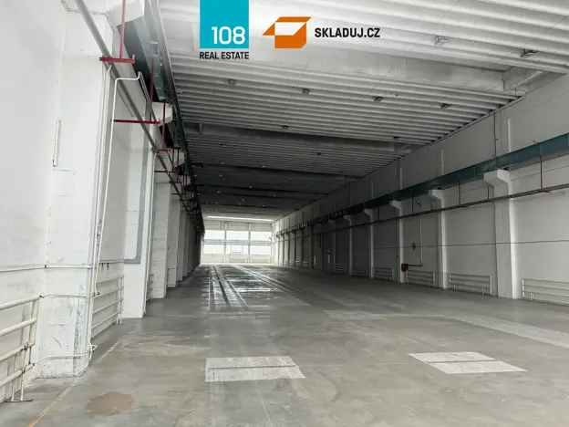 Pronájem skladu, Nové Strašecí, U Rybníka, 7855 m2