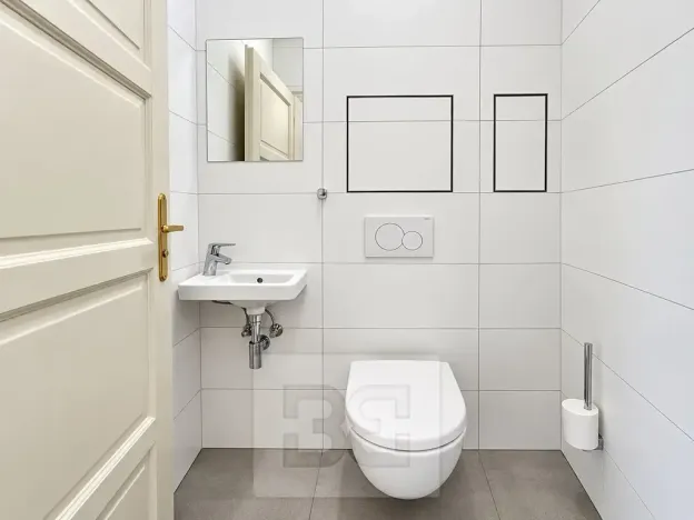 Pronájem bytu 2+kk, Praha - Nové Město, Mlynářská, 72 m2
