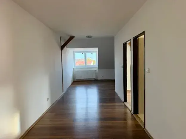 Pronájem bytu 2+kk, Nové Strašecí, Tyršovo náměstí, 65 m2