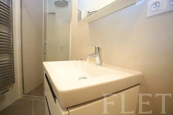 Pronájem bytu 2+kk, Praha - Nusle, Ctiradova, 52 m2