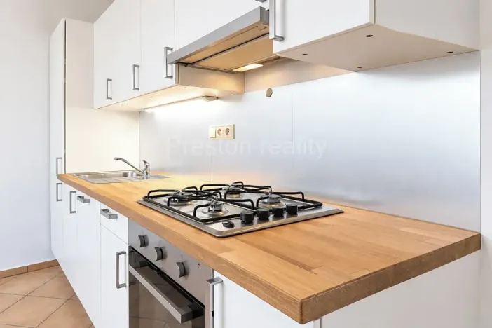 Pronájem bytu 2+kk, Praha - Nusle, Zdaru, 38 m2