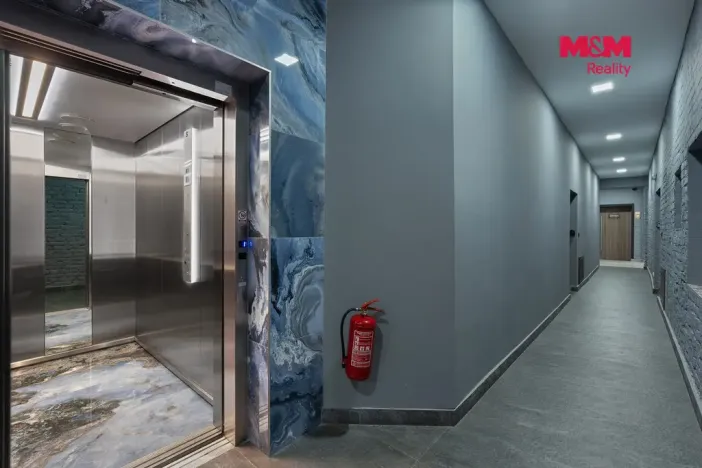 Pronájem bytu 1+1, Karlovy Vary, Foersterova, 46 m2