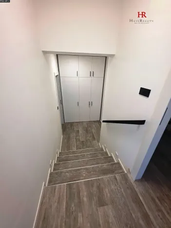 Pronájem komerční nemovitosti, Úhonice, Na Vlečce, 56 m2