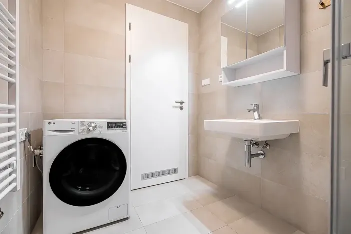 Pronájem bytu 2+kk, Praha - Vysočany, Fafkových, 54 m2