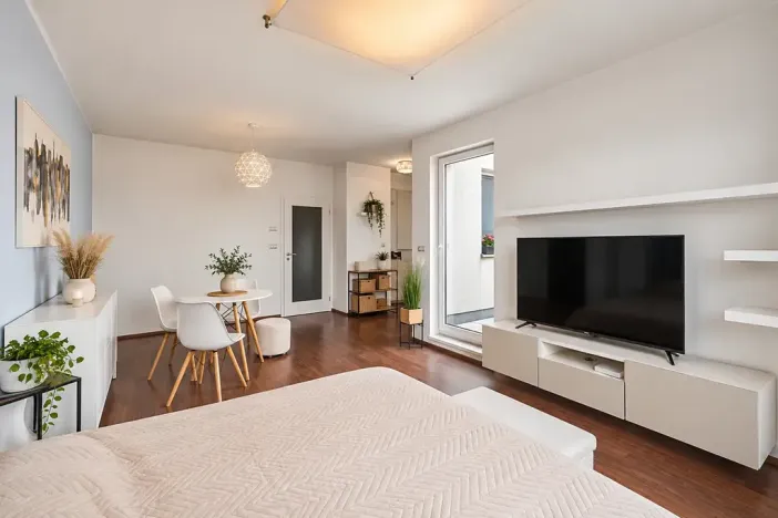 Prodej bytu 2+kk, Praha - Letňany, Hlučkova, 80 m2