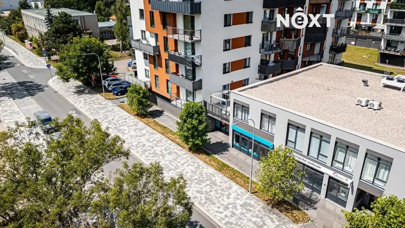 Prodej obchodního prostoru, Pardubice, Na Spravedlnosti, 200 m2