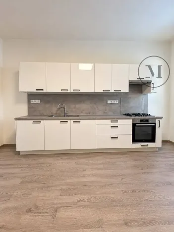 Pronájem bytu 2+1, České Budějovice, Čechova, 70 m2