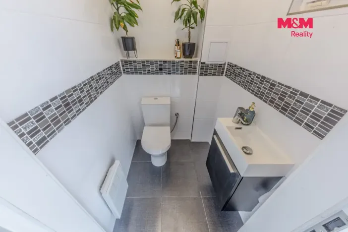 Prodej rodinného domu, Polerady, 96 m2
