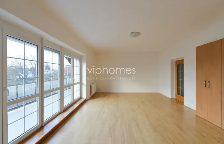 Pronájem vily, Průhonice, Sadová, 350 m2