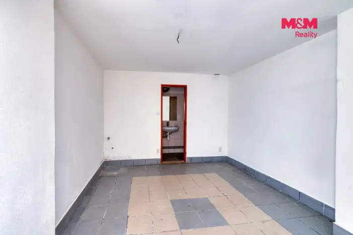 Prodej obchodního prostoru, Bělčice, Nádražní, 560 m2
