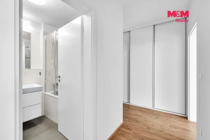 Pronájem bytu 2+kk, Chrudim - Chrudim IV, Luhanova, 50 m2