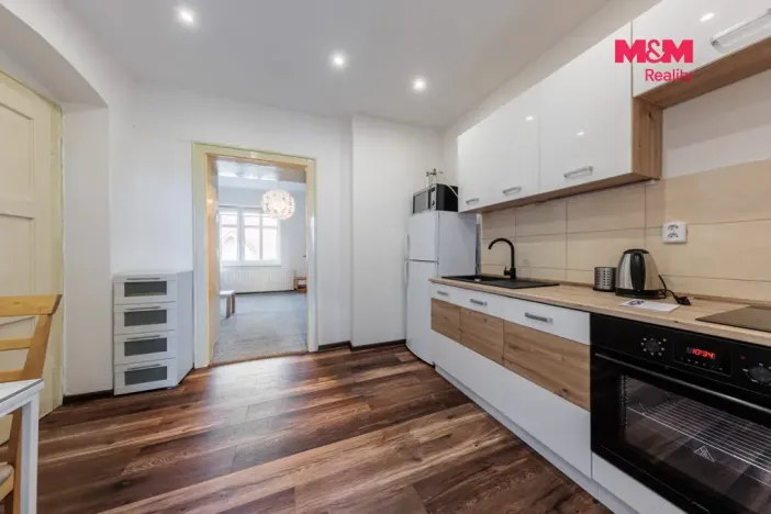 Pronájem bytu 1+1, Karlovy Vary - Stará Role, Holečkova, 33 m2