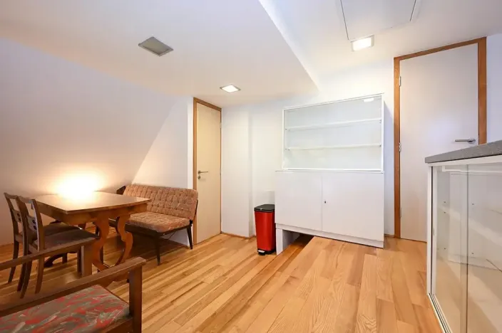 Pronájem bytu 2+kk, Praha - Dejvice, Srbská, 65 m2