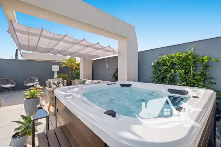 Prodej bytu 4+kk, Estepona, Španělsko, 106 m2