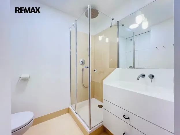 Pronájem bytu 1+kk, Praha - Libeň, Na dlážděnce, 38 m2