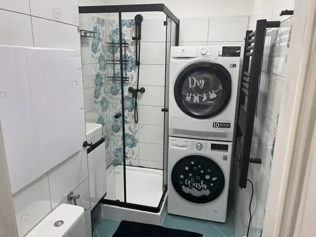 Prodej bytu 3+1, Karlovy Vary, Okružní, 65 m2