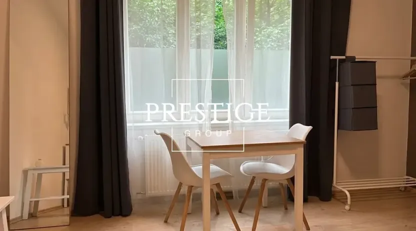 Pronájem bytu 1+1, Praha - Smíchov, Ostrovského, 29 m2