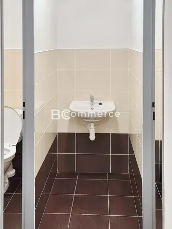 Pronájem skladu, Brno, 264 m2