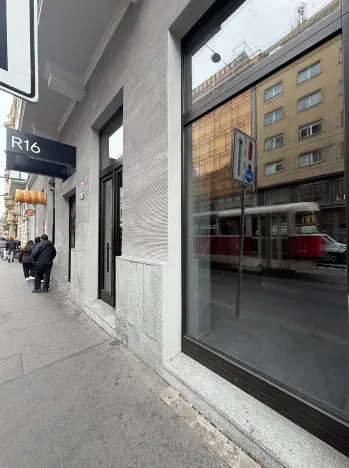 Pronájem obchodního prostoru, Praha - Nové Město, Revoluční, 30 m2