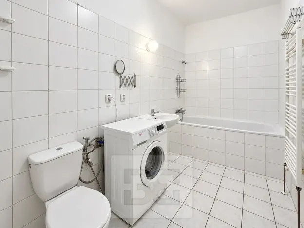 Pronájem bytu 1+kk, Praha - Smíchov, 43 m2