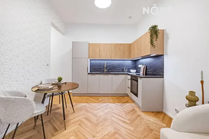 Prodej bytu 2+kk, Praha - Vysočany, Pod pekárnami, 49 m2