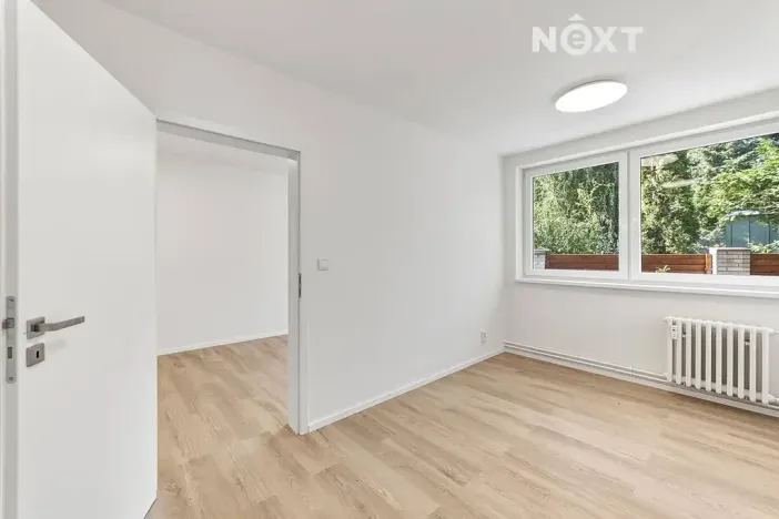 Prodej bytu 2+kk, Praha - Kyje, Vajgarská, 27 m2