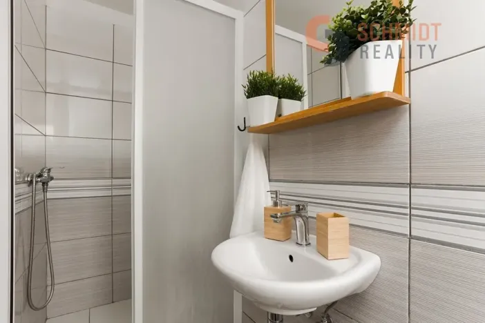 Prodej rodinného domu, Perná, 300 m2