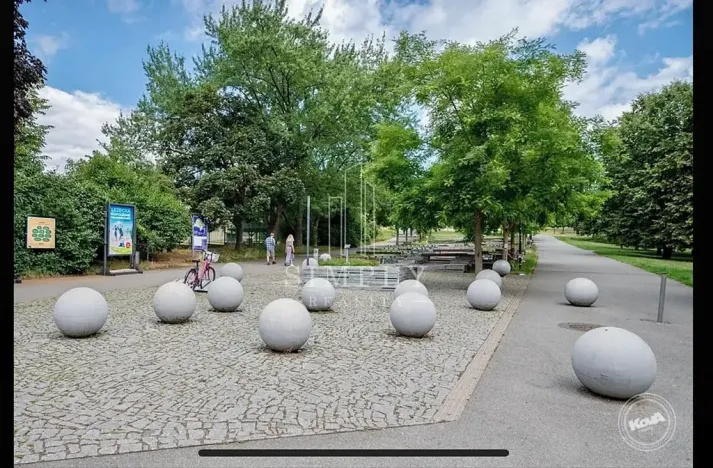 Pronájem bytu 2+1, Praha - Malešice, Káranská, 59 m2