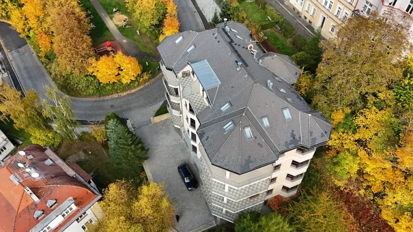 Prodej bytu 4+1, Karlovy Vary, Tylova, 182 m2