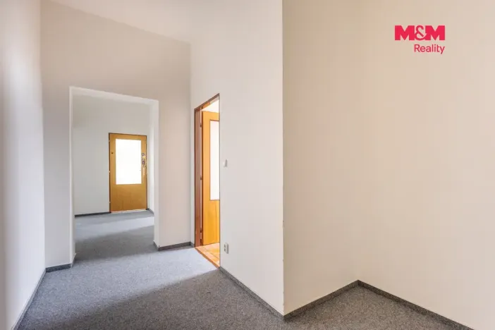 Pronájem bytu 3+1, Nový Bor, Tržní náměstí, 85 m2