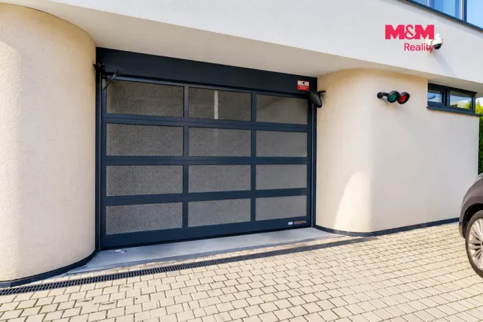 Pronájem garážového stání, Plzeň - Jižní Předměstí, U Tržiště, 12 m2