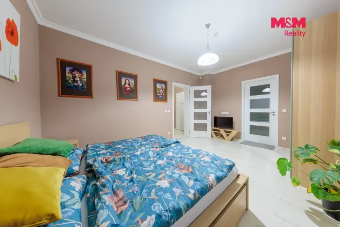 Pronájem bytu 3+kk, Karlovy Vary, Moravská, 80 m2