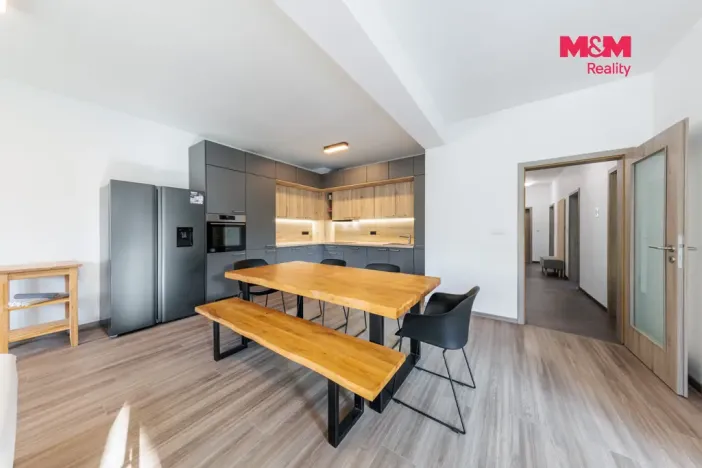Prodej bytu 4+kk, Karlovy Vary - Doubí, Spálená, 107 m2