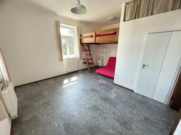 Pronájem bytu 2+kk, Liberec, Husitská, 40 m2