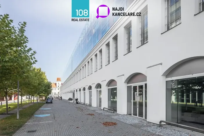 Pronájem kanceláře, Praha - Karlín, Křižíkova, 747 m2