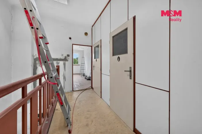 Prodej rodinného domu, Černovice, Mariánské náměstí, 237 m2