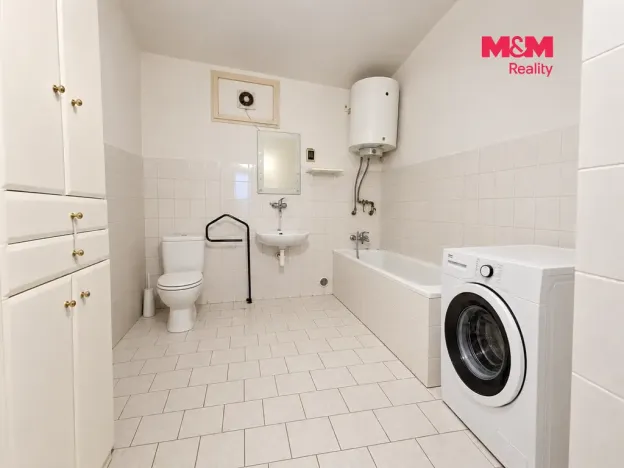 Prodej bytu 1+1, Znojmo, náměstí Republiky, 42 m2