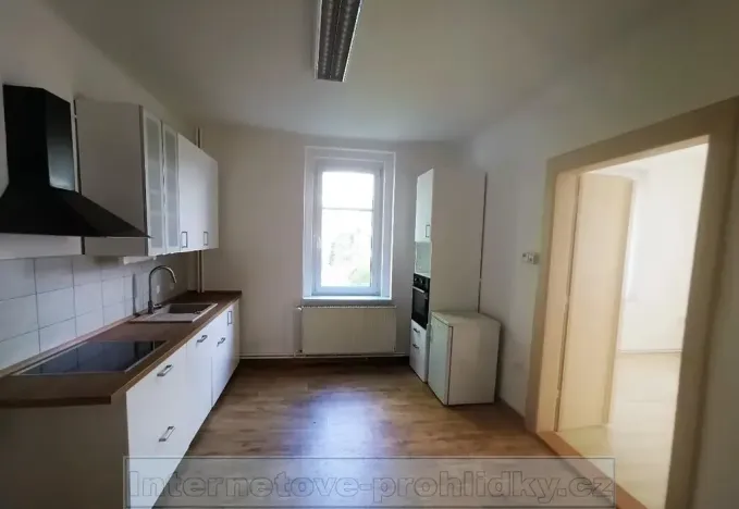 Pronájem rodinného domu, Praha - Libuš, 210 m2