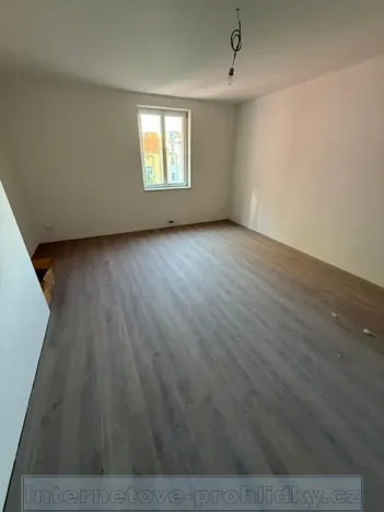 Pronájem atypického bytu, Praha - Vinohrady, 145 m2