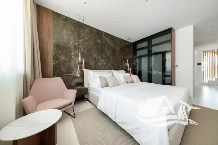 Prodej vily, Podstrana, Chorvatsko, 390 m2
