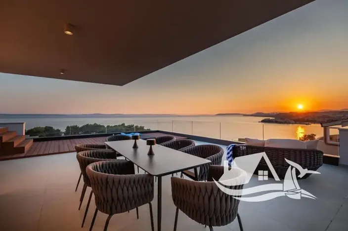 Prodej vily, Podstrana, Chorvatsko, 390 m2