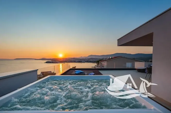 Prodej vily, Podstrana, Chorvatsko, 390 m2