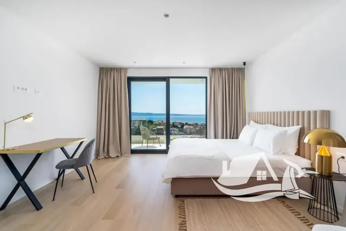 Prodej vily, Podstrana, Chorvatsko, 285 m2