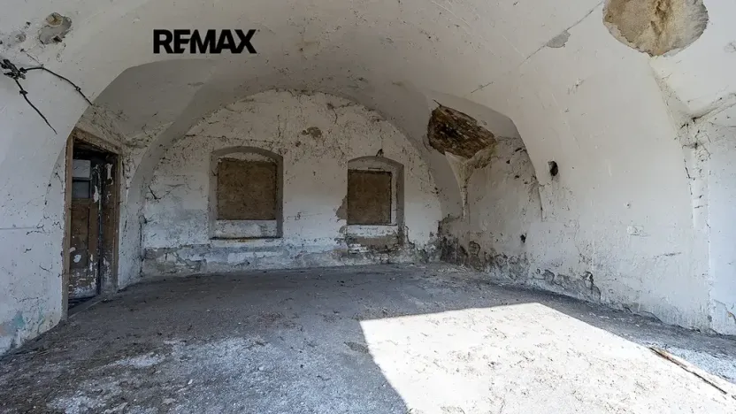 Prodej zemědělského objektu, Počedělice, 2500 m2